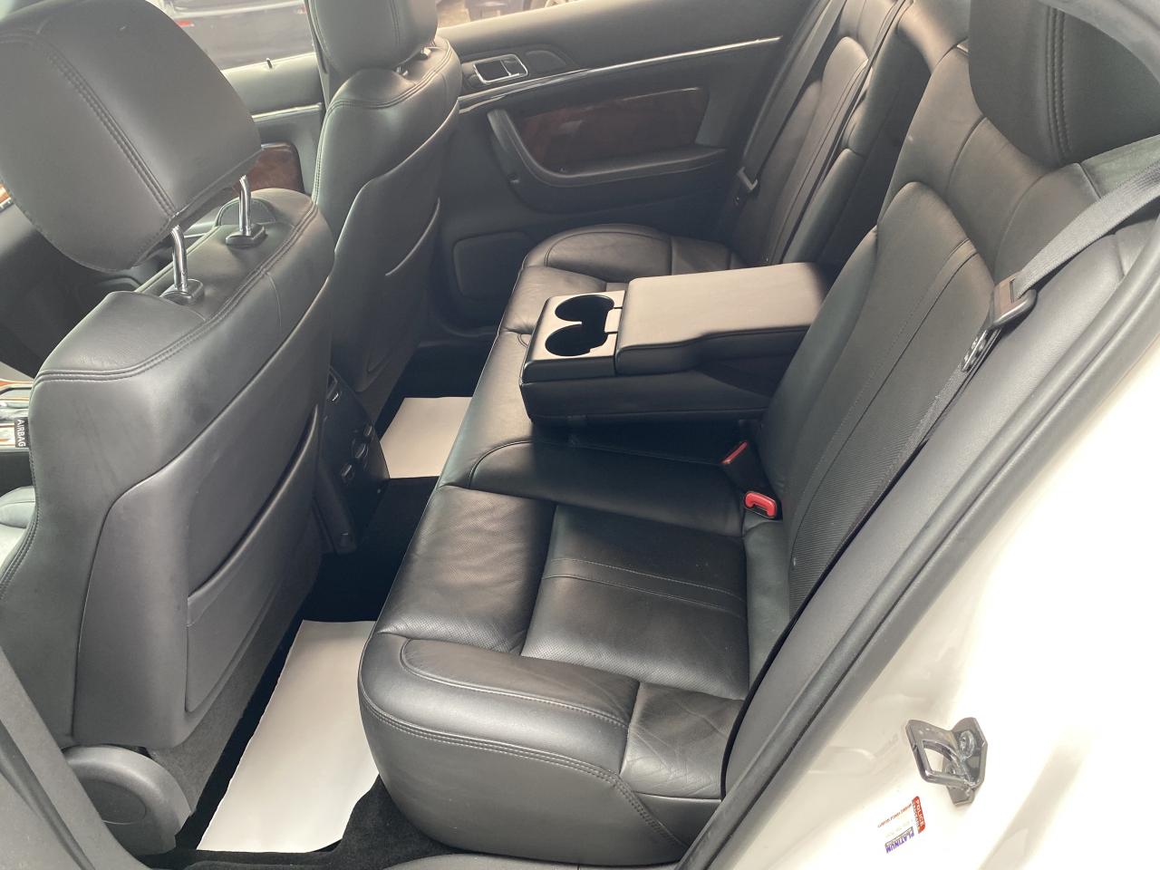 2013 Lincoln MKS 4dr Sdn 3.5L AWD EcoBoost Photo