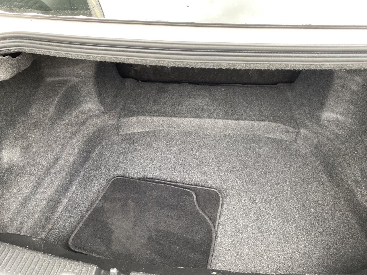 2013 Lincoln MKS 4dr Sdn 3.5L AWD EcoBoost Photo