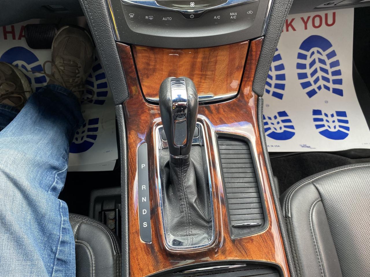 2013 Lincoln MKS 4dr Sdn 3.5L AWD EcoBoost Photo