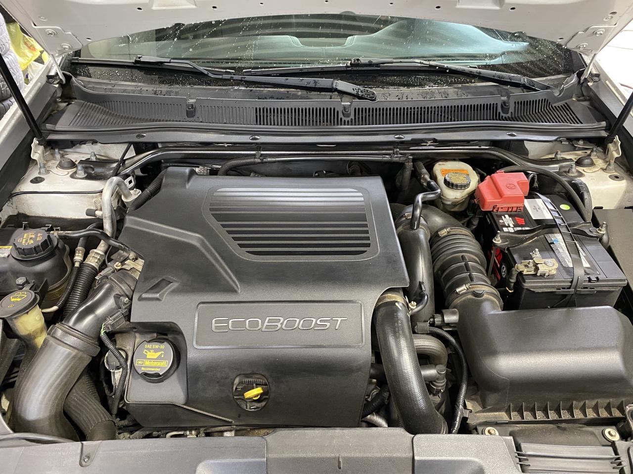 2013 Lincoln MKS 4dr Sdn 3.5L AWD EcoBoost Photo