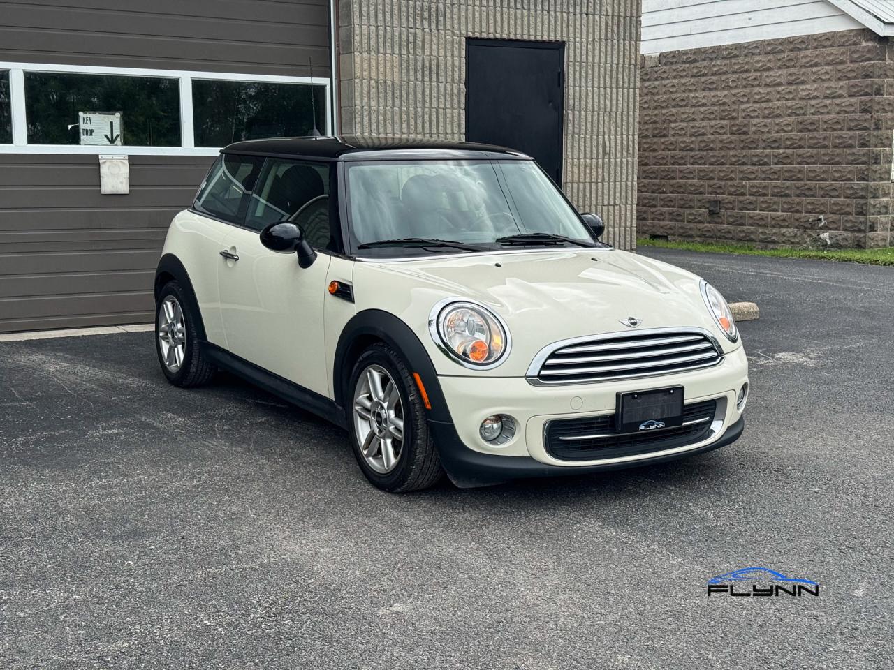 2011 MINI Cooper Base One Owner, Service History Photo