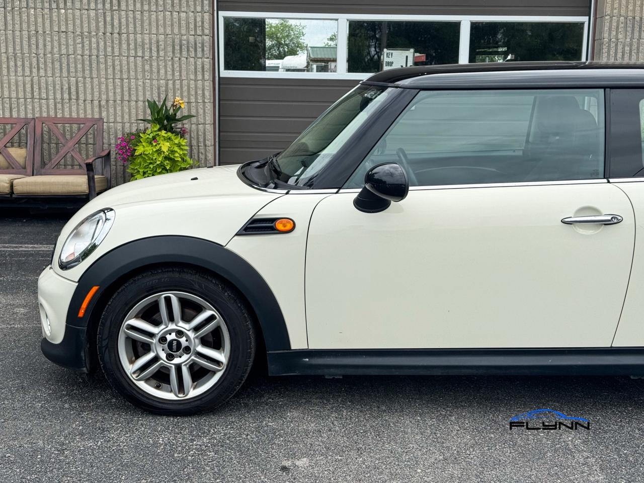 2011 MINI Cooper Base One Owner, Service History Photo