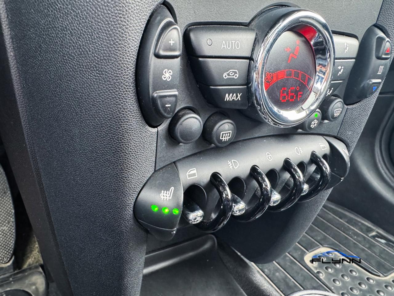 2011 MINI Cooper Base One Owner, Service History Photo