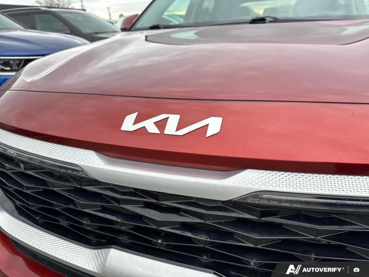 2022 Kia Seltos SX Turbo w/Black Interior BACKUP CAM   BLUETOOTH Photo