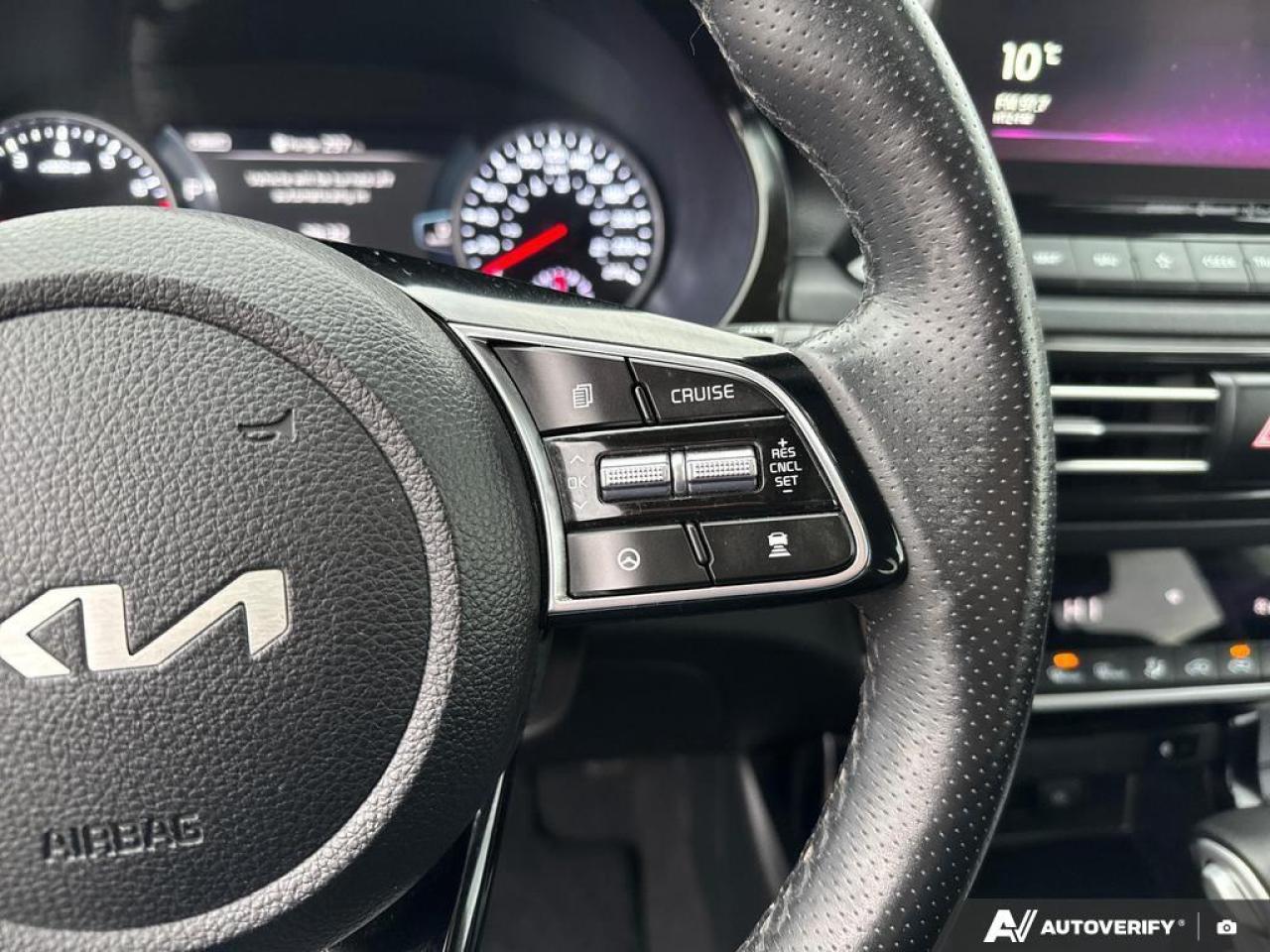 2022 Kia Seltos SX Turbo w/Black Interior BACKUP CAM   BLUETOOTH Photo