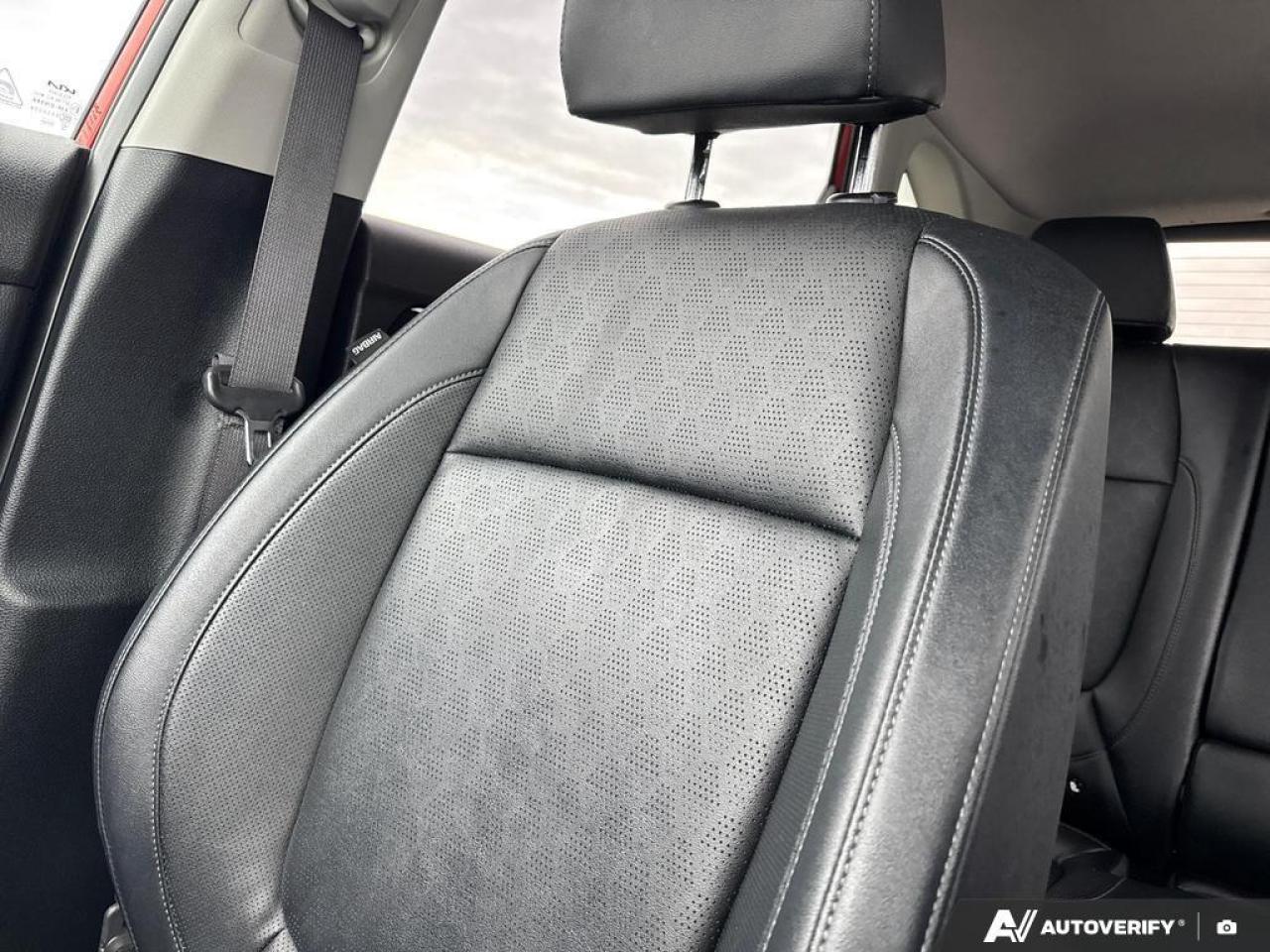 2022 Kia Seltos SX Turbo w/Black Interior BACKUP CAM   BLUETOOTH Photo