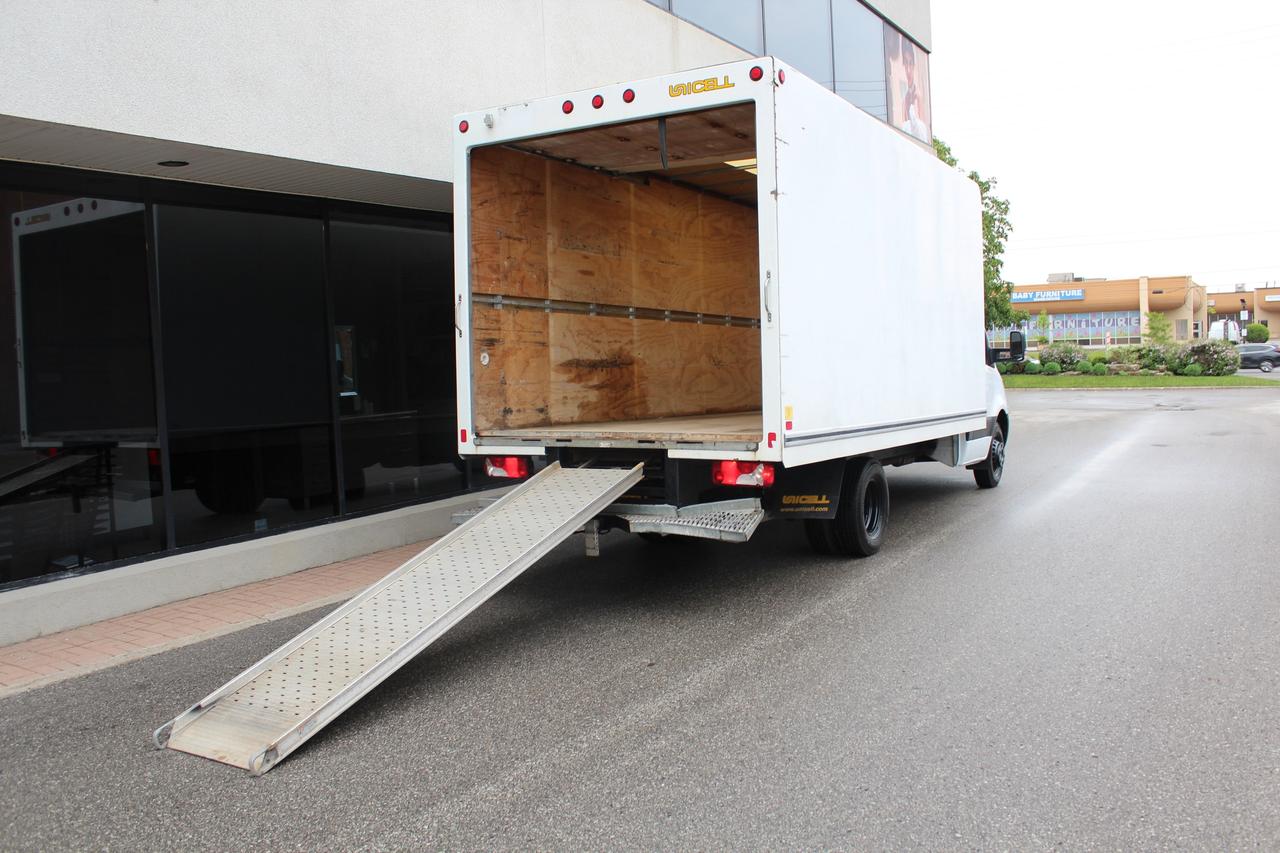 2019 Mercedes-Benz Sprinter 3500 3500 - "16 FT CUBEBOX" - "3.0L DIESEL" Photo