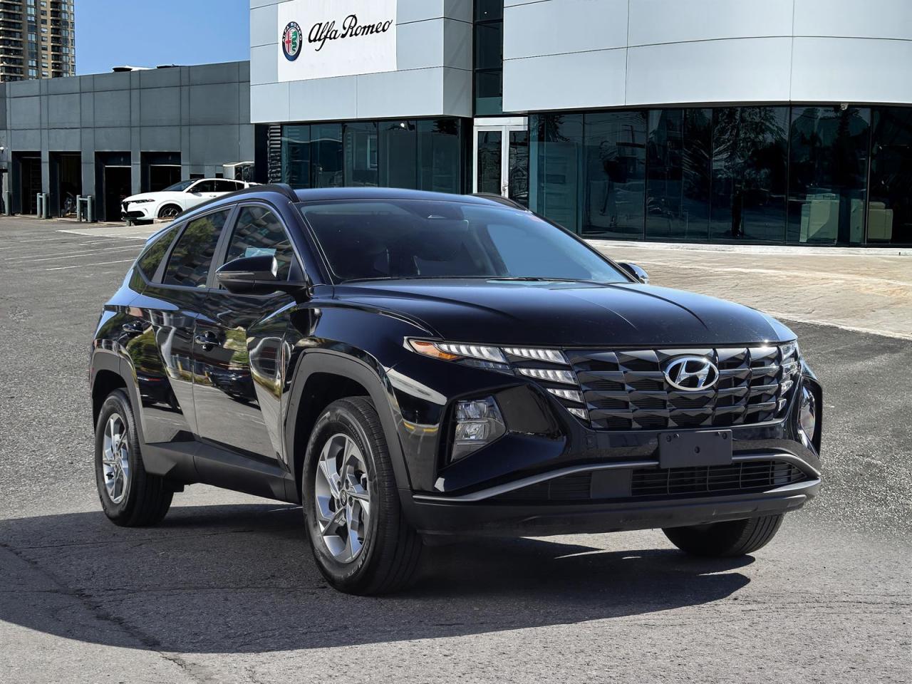 2024 Hyundai Tucson Preferred AWD Photo2