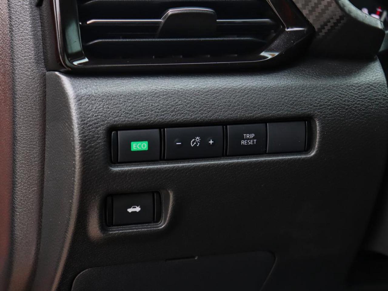 2020 Nissan Sentra SR CVT  PREMIUM PKG! BOSE, KEY START Photo