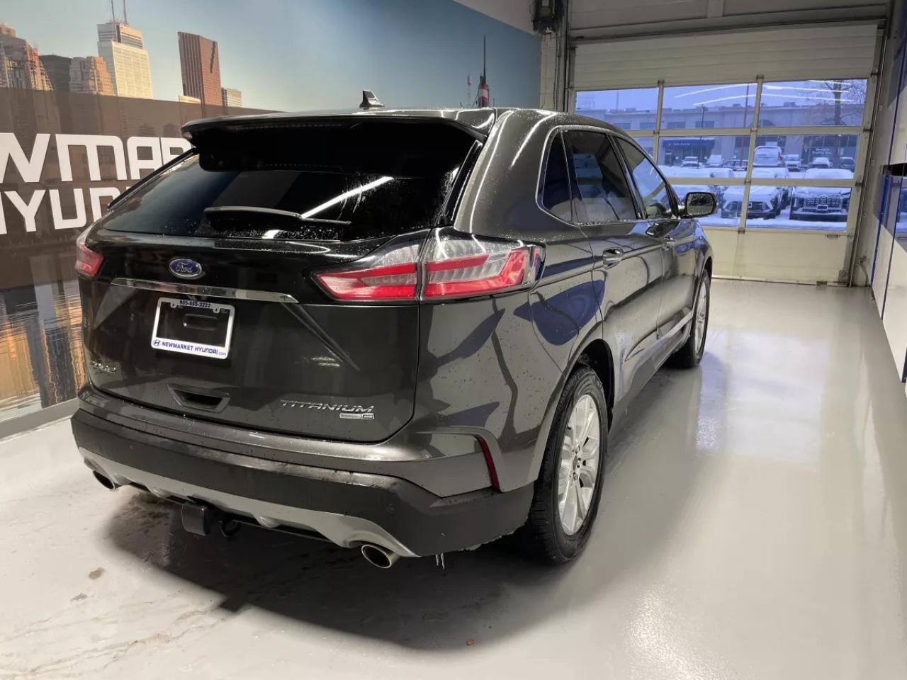 2020 Ford Edge Titanium Photo