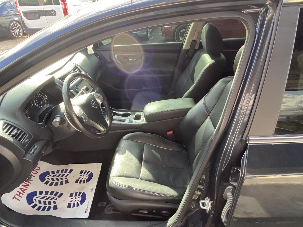 2017 Nissan Altima 4DR SDN V6 CVT 3.5 SL Photo