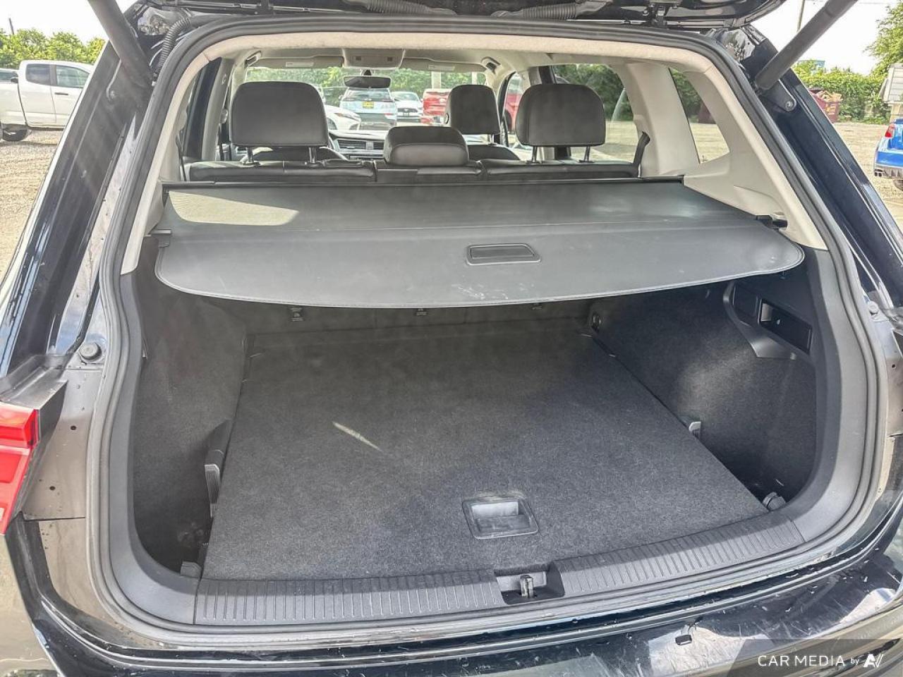 2020 Volkswagen Tiguan Comfortline BACKUP CAM   BLUETOOTH   HTD SEATS   K Photo