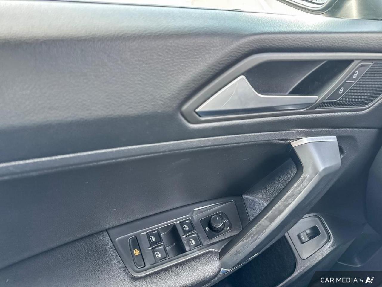 2020 Volkswagen Tiguan Comfortline BACKUP CAM   BLUETOOTH   HTD SEATS   K Photo