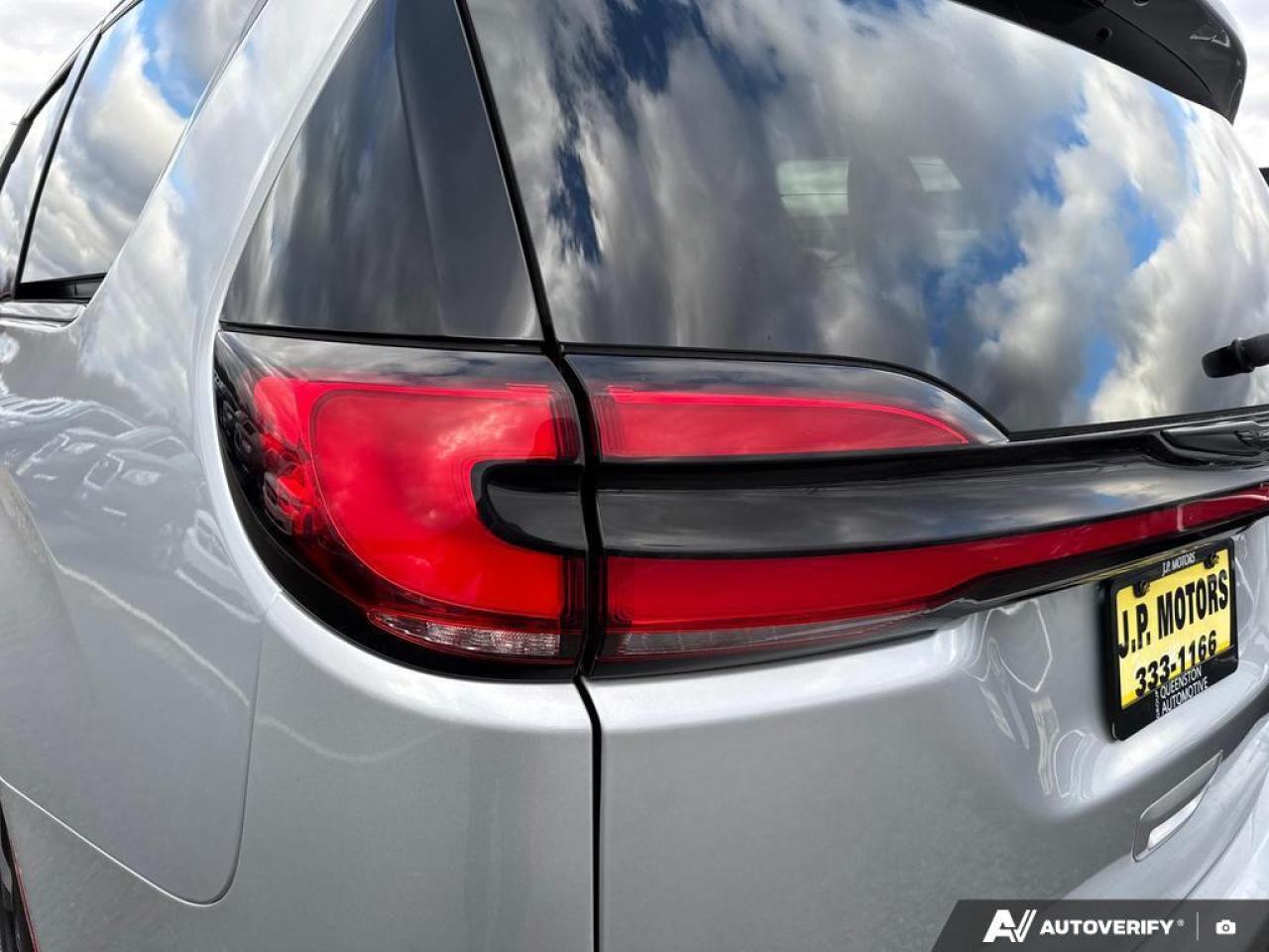 2023 Chrysler Pacifica Touring-L BACKUP CAM   BLUETOOTH   HTD SEATS   KEY Photo