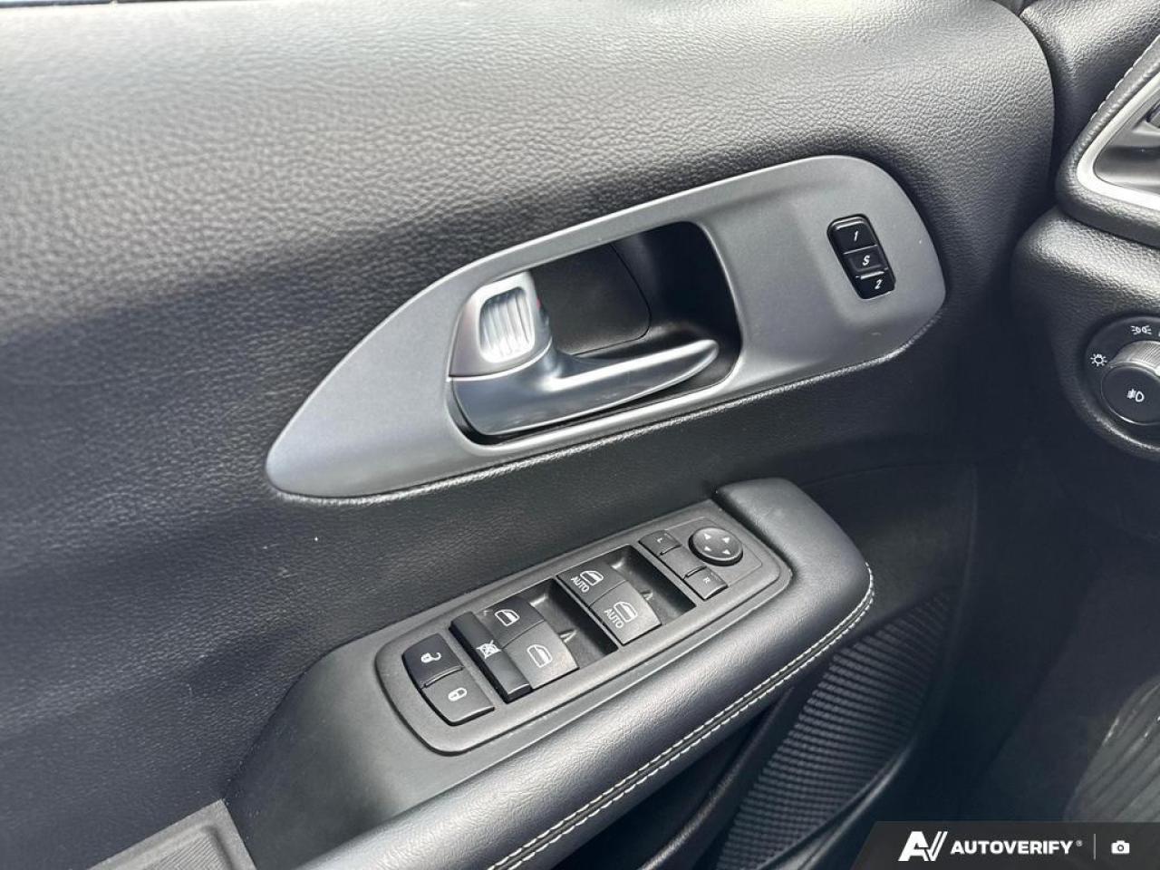 2023 Chrysler Pacifica Touring-L BACKUP CAM   BLUETOOTH   HTD SEATS   KEY Photo