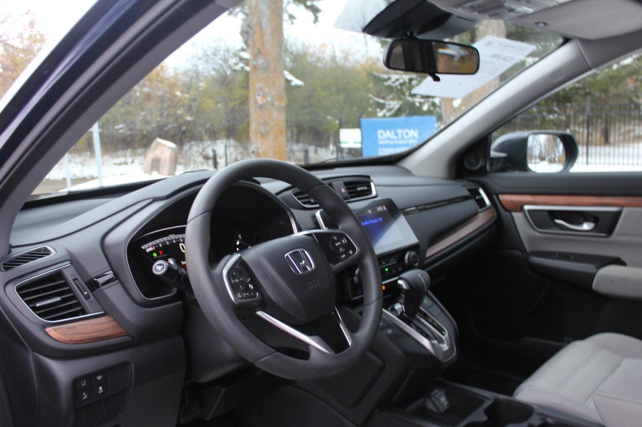 2017 Honda CR-V AWD 5dr EX, No Accidents, One Owner Photo