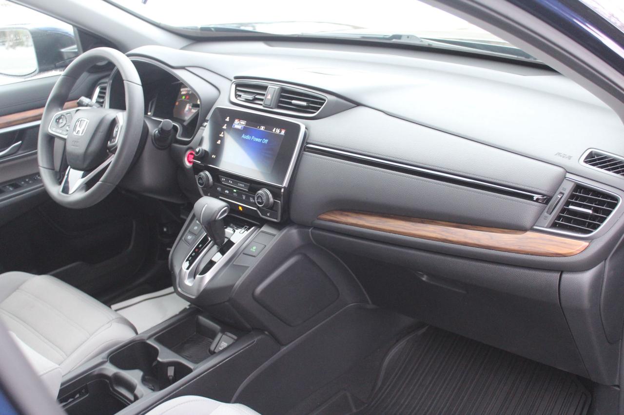 2017 Honda CR-V AWD 5dr EX, No Accidents, One Owner Photo