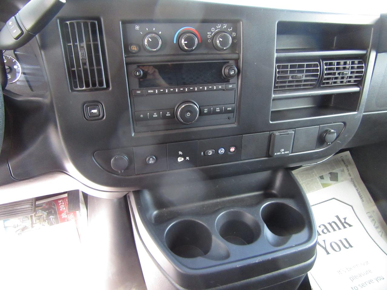 2023 GMC Savana 2500 GAS CARGO VAN WITH EXTENDED WARRANTY Photo