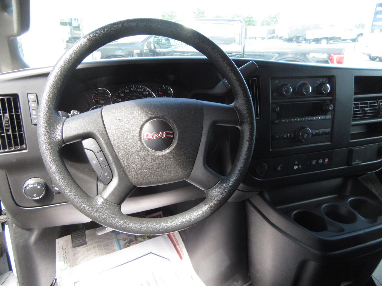 2023 GMC Savana 2500 GAS CARGO VAN WITH EXTENDED WARRANTY Photo