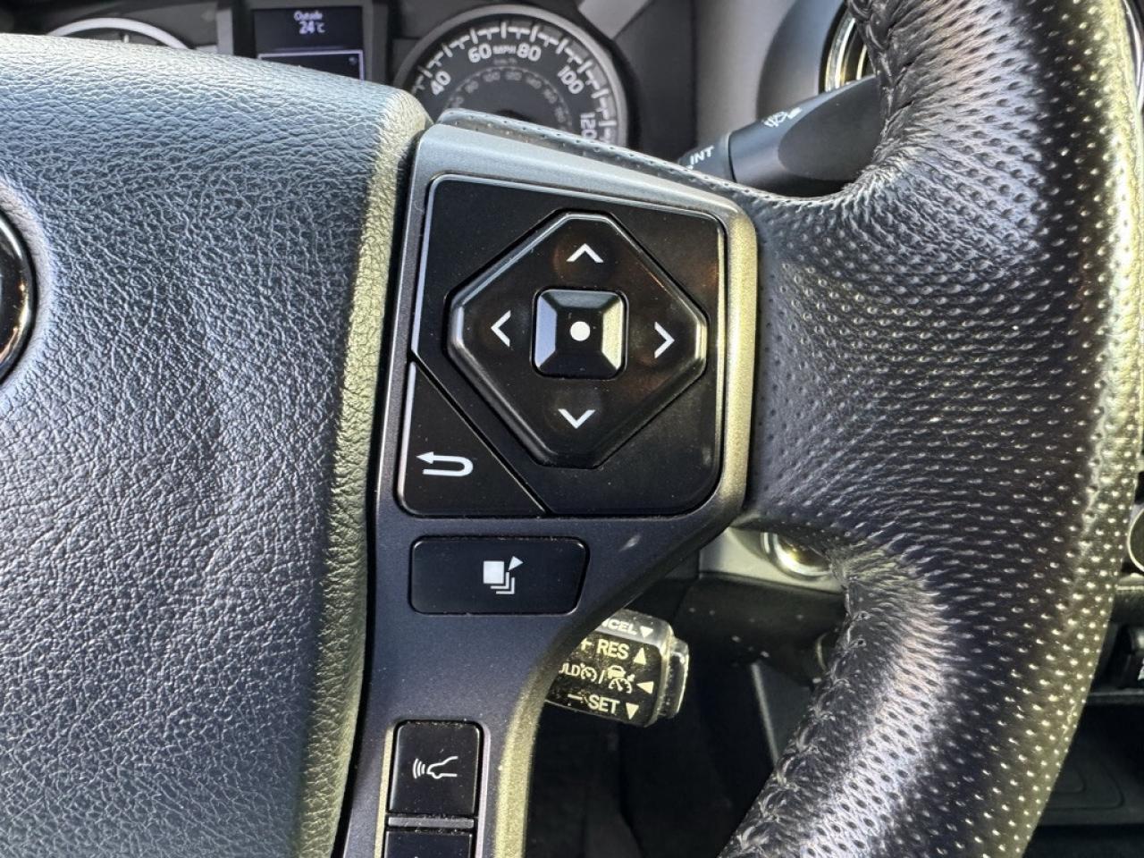 2020 Toyota Tacoma V6 4x2 Double Cab 5 ft. box 127.4 in. WB Photo