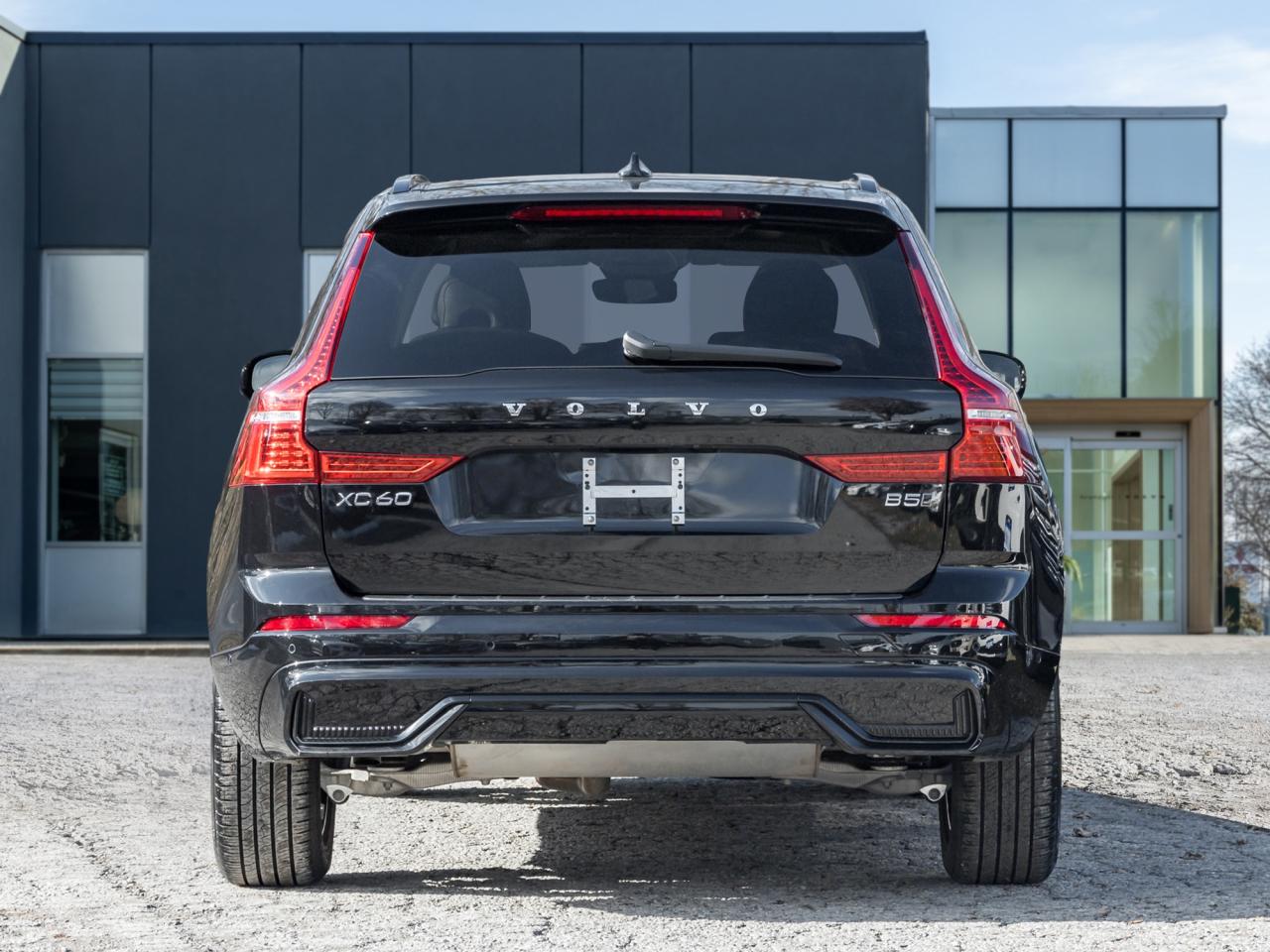 2025 Volvo XC60 B5 AWD Plus Dark Theme  NEARLY NEW  VOLVO CPO Photo