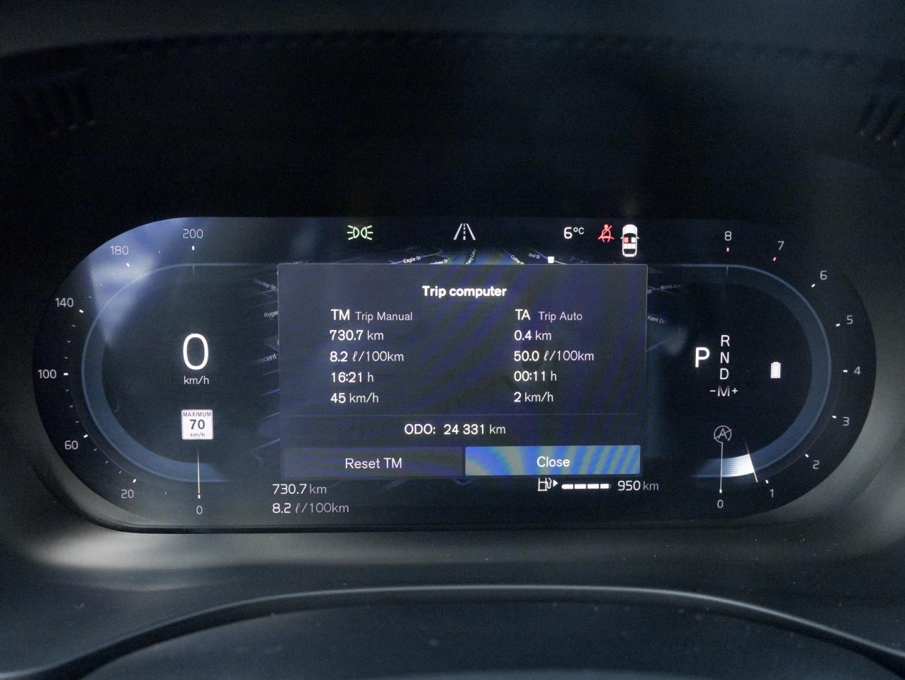 2025 Volvo XC60 B5 AWD Plus Dark Theme  NEARLY NEW  VOLVO CPO Photo