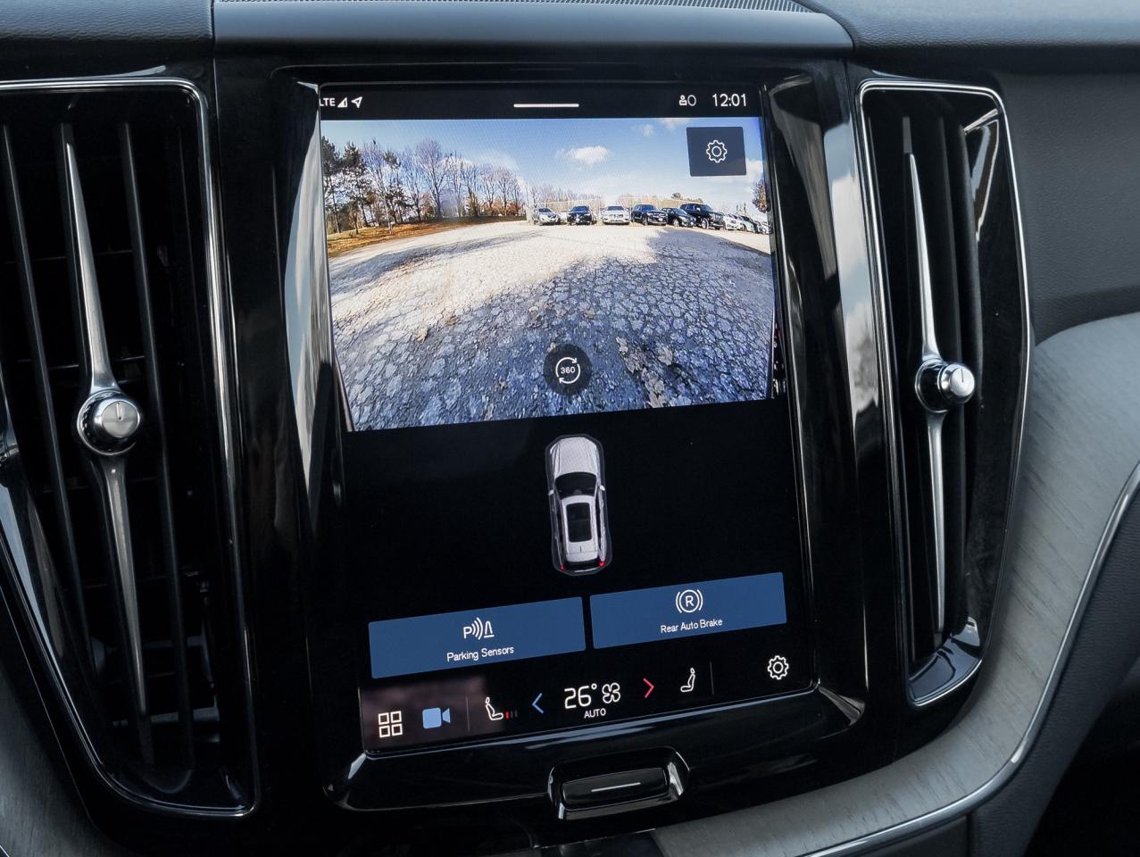 2025 Volvo XC60 B5 AWD Plus Dark Theme  NEARLY NEW  VOLVO CPO Photo