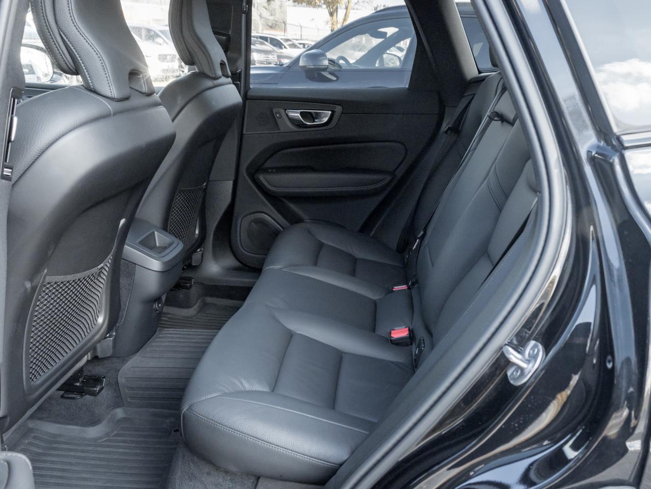 2025 Volvo XC60 B5 AWD Plus Dark Theme  NEARLY NEW  VOLVO CPO Photo