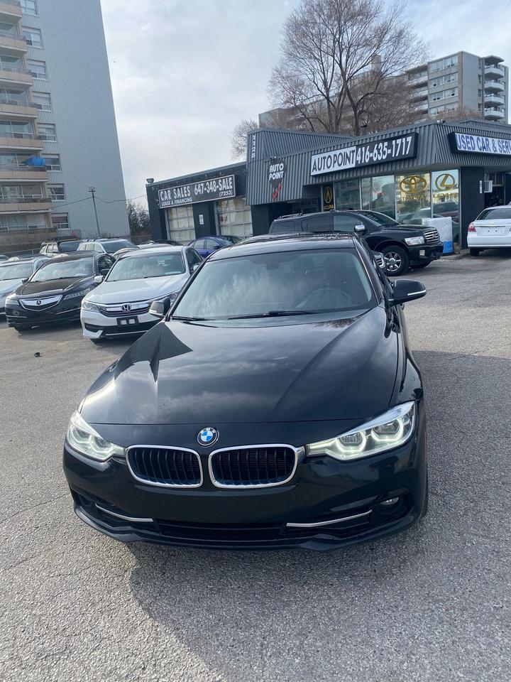 2017 BMW 3 Series 4dr Sdn 320i xDrive AWD Photo2