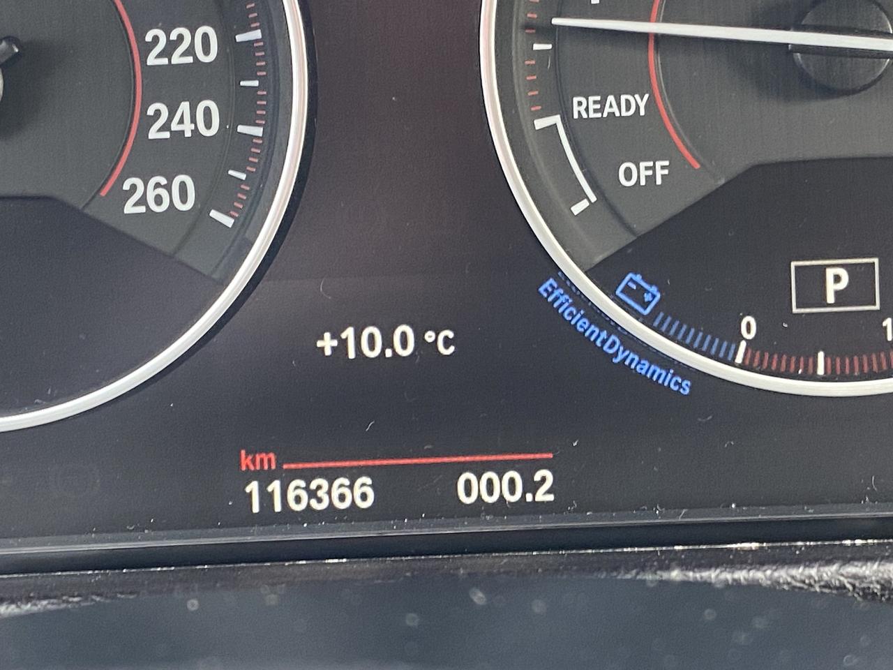 2017 BMW 3 Series 4dr Sdn 320i xDrive AWD Photo