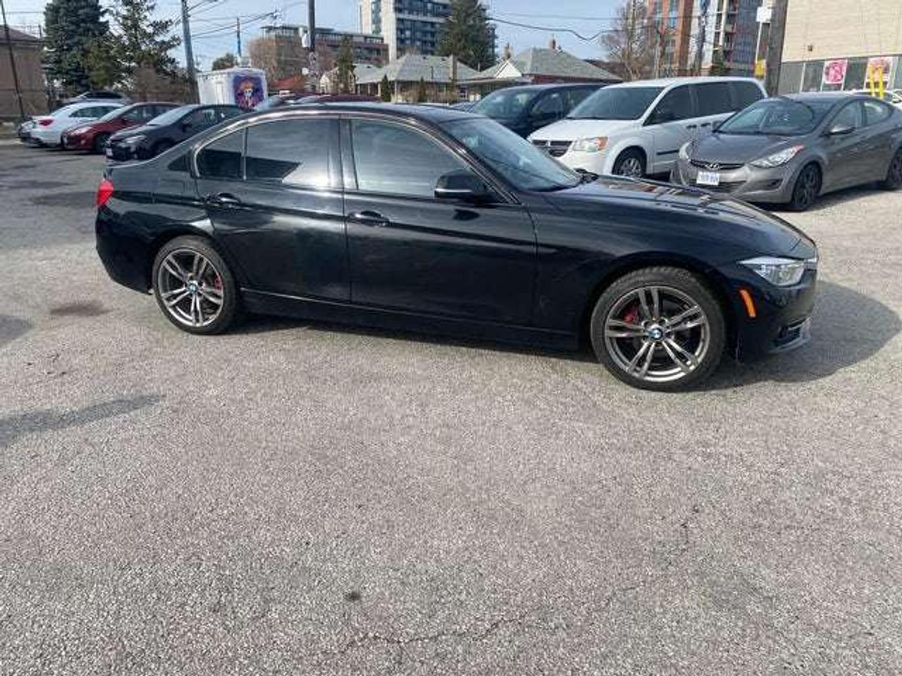 2017 BMW 3 Series 320i xDrive Photo