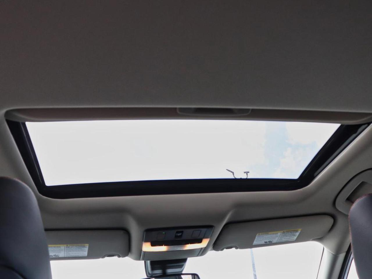 2025 Nissan Altima SR  PREMIUM PACKAGE, SUNROOF, AWD!! Photo