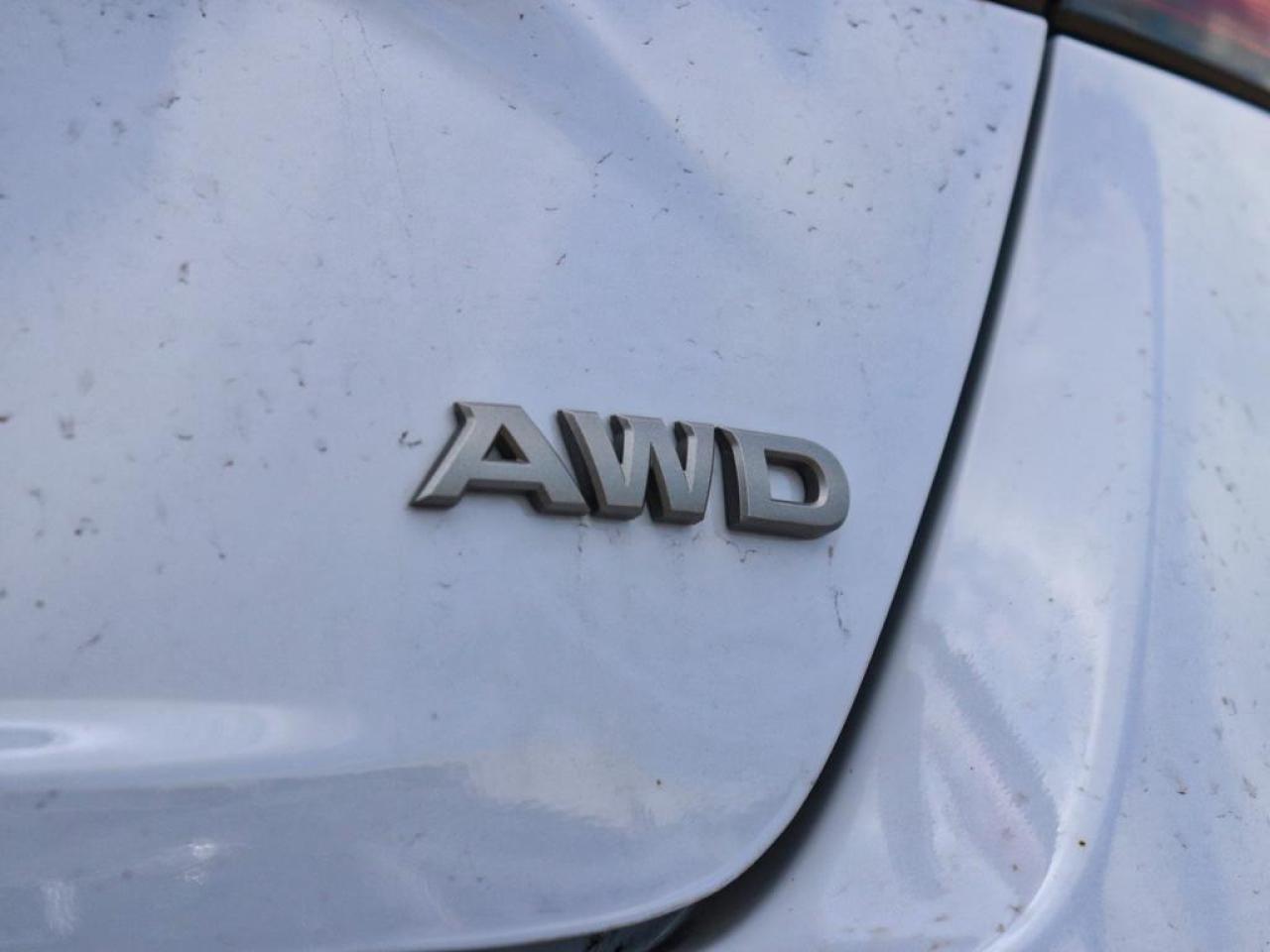 2025 Nissan Altima SR  PREMIUM PACKAGE, SUNROOF, AWD!! Photo