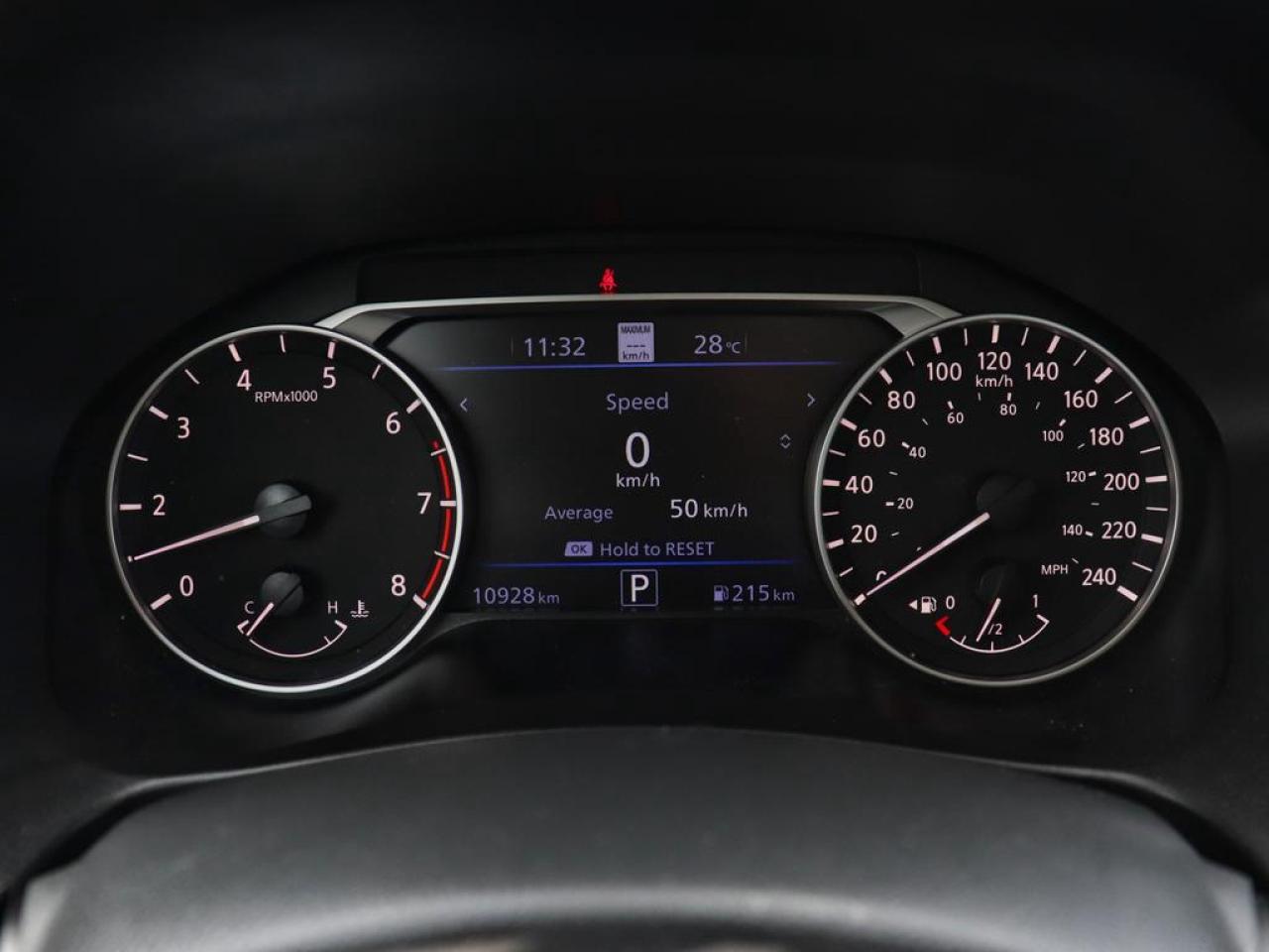 2025 Nissan Altima SR  PREMIUM PACKAGE, SUNROOF, AWD!! Photo