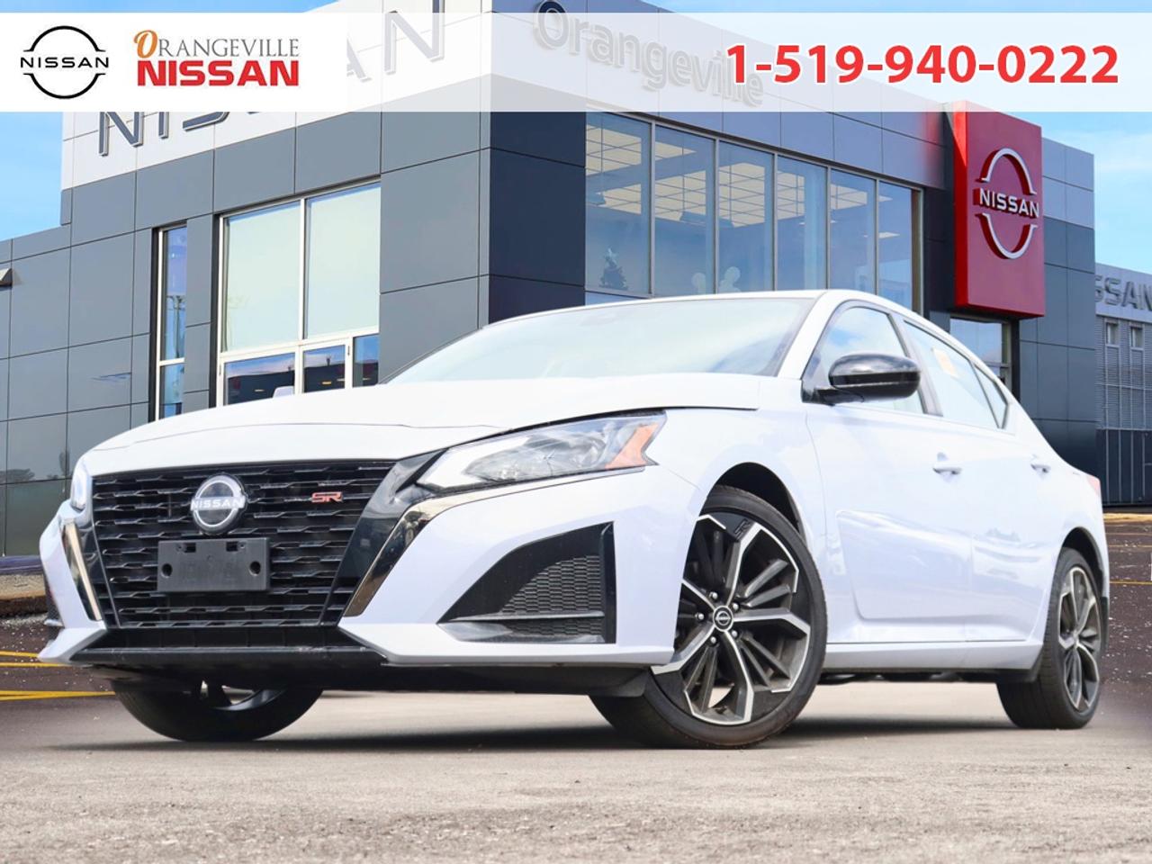 2025 Nissan Altima SR  PREMIUM PACKAGE, SUNROOF, AWD!! Photo