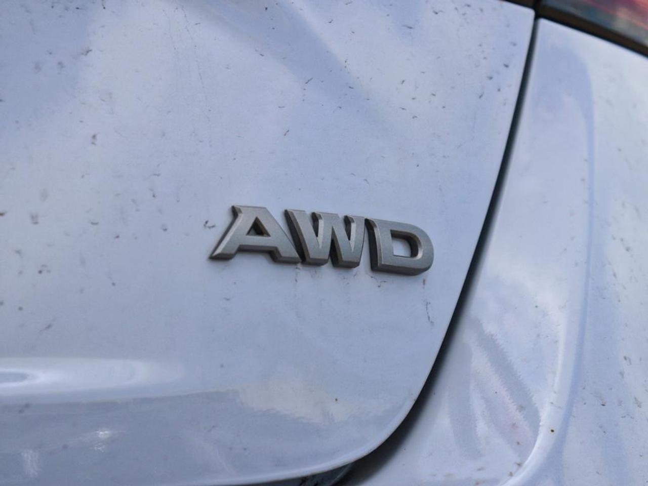 2025 Nissan Altima SR  PREMIUM PACKAGE, SUNROOF, AWD!! Photo