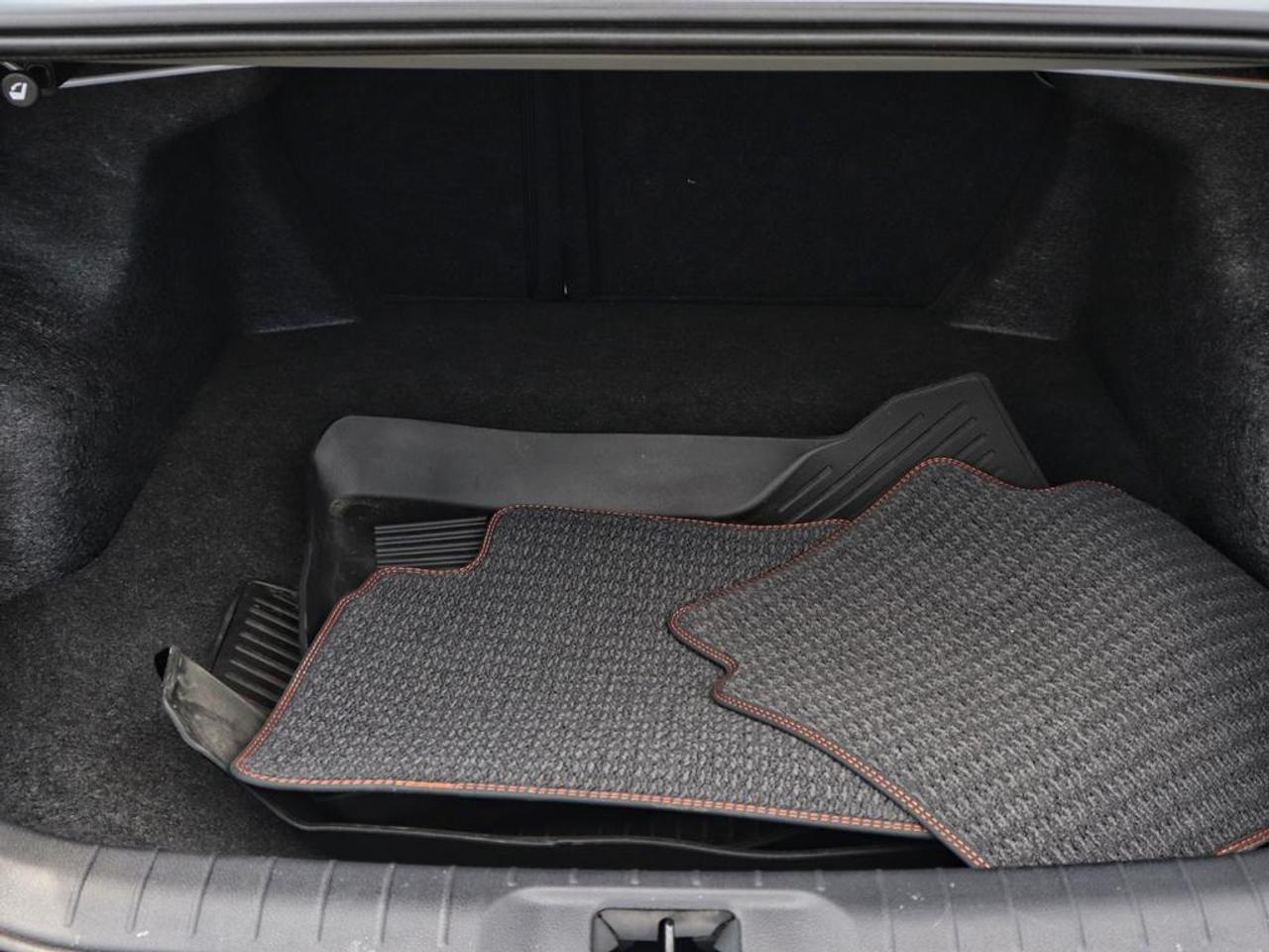 2025 Nissan Altima SR  PREMIUM PACKAGE, SUNROOF, AWD!! Photo