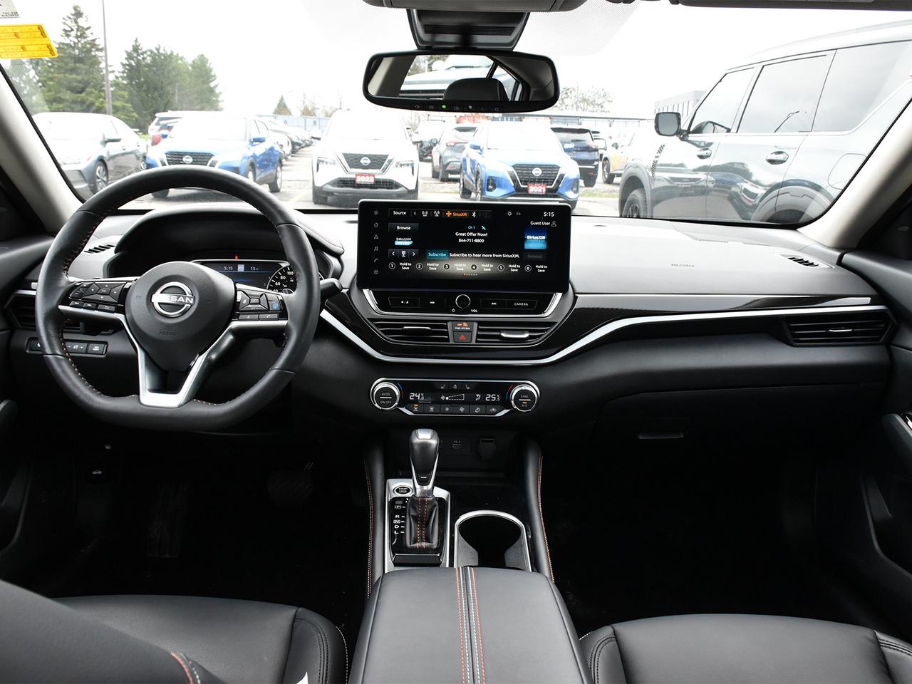 2025 Nissan Altima SR  PREMIUM PACKAGE, SUNROOF, AWD!! Photo