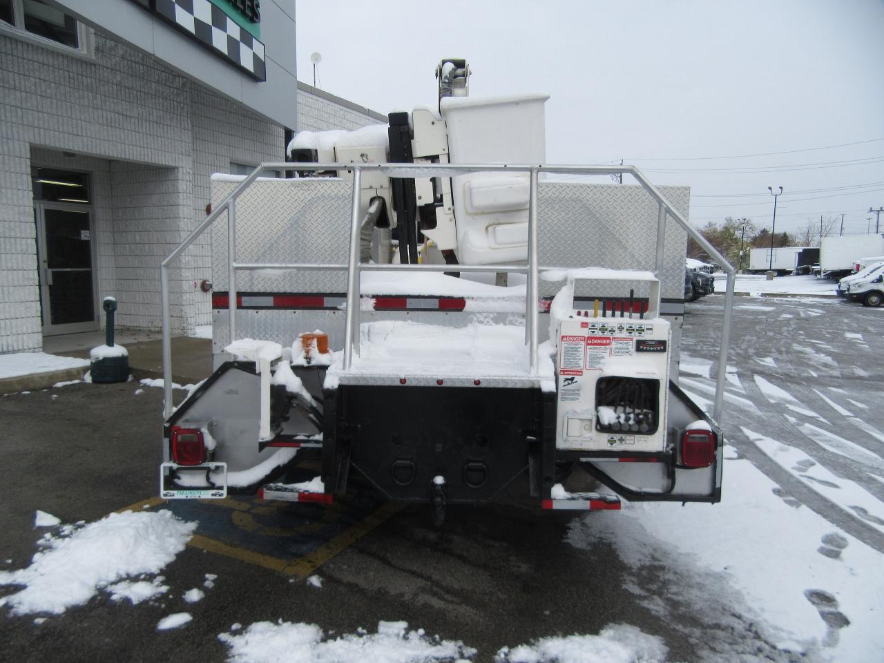 2016 Hino 338 TEREX HI-RANGER TL45 BUCKET TRUCK Photo3
