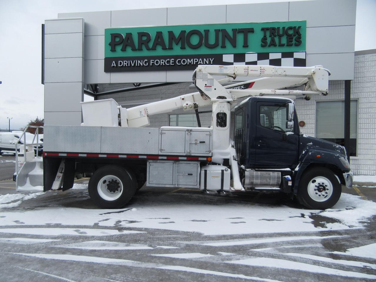 2016 Hino 338 TEREX HI-RANGER TL45 BUCKET TRUCK Photo