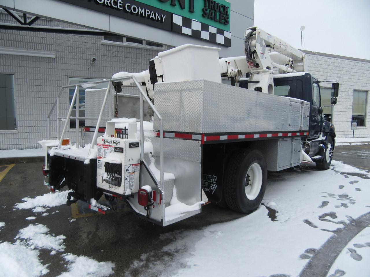 2016 Hino 338 TEREX HI-RANGER TL45 BUCKET TRUCK Photo2