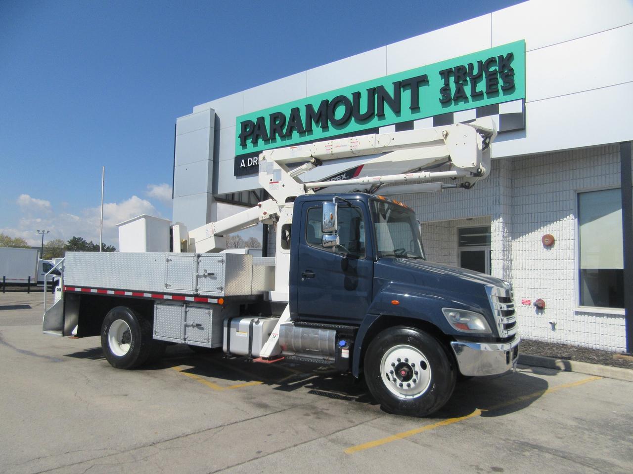 2016 Hino 338 TEREX HI-RANGER TL45 BUCKET TRUCK WITH JIB PACKAGE Photo0