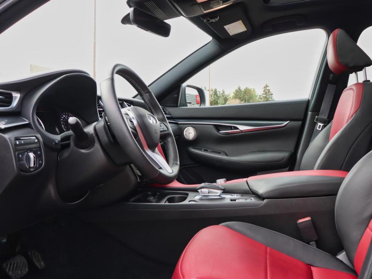 2025 Infiniti QX50 SPORT  2 TONE BLACK AND RED LEATHER! Photo