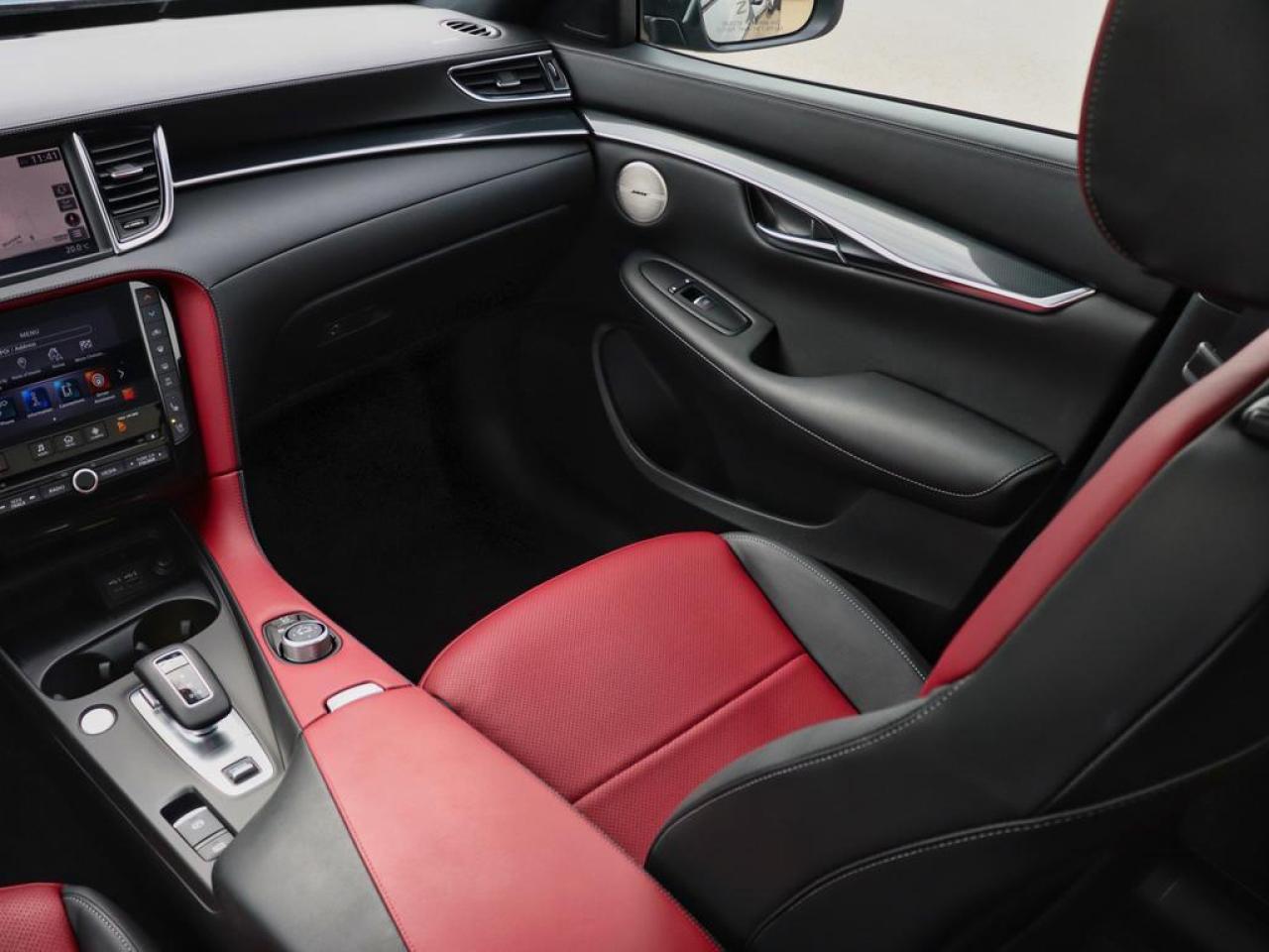 2025 Infiniti QX50 SPORT  2 TONE BLACK AND RED LEATHER! Photo