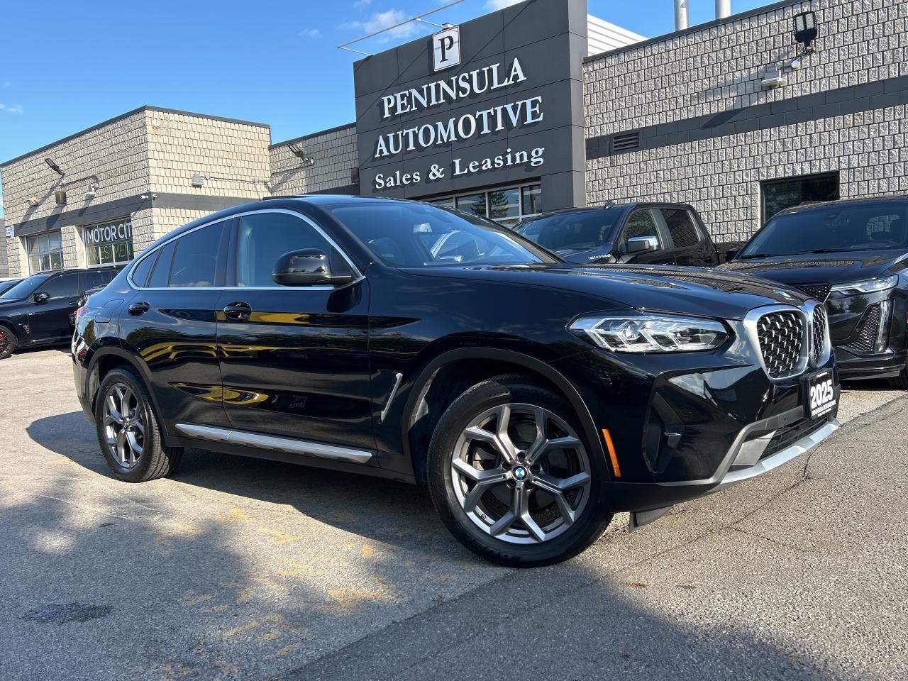 2025 BMW X4 HEADS UP DISPLAY,PANOROOF,CARPLAY,AMBIENT LIGHTING Photo