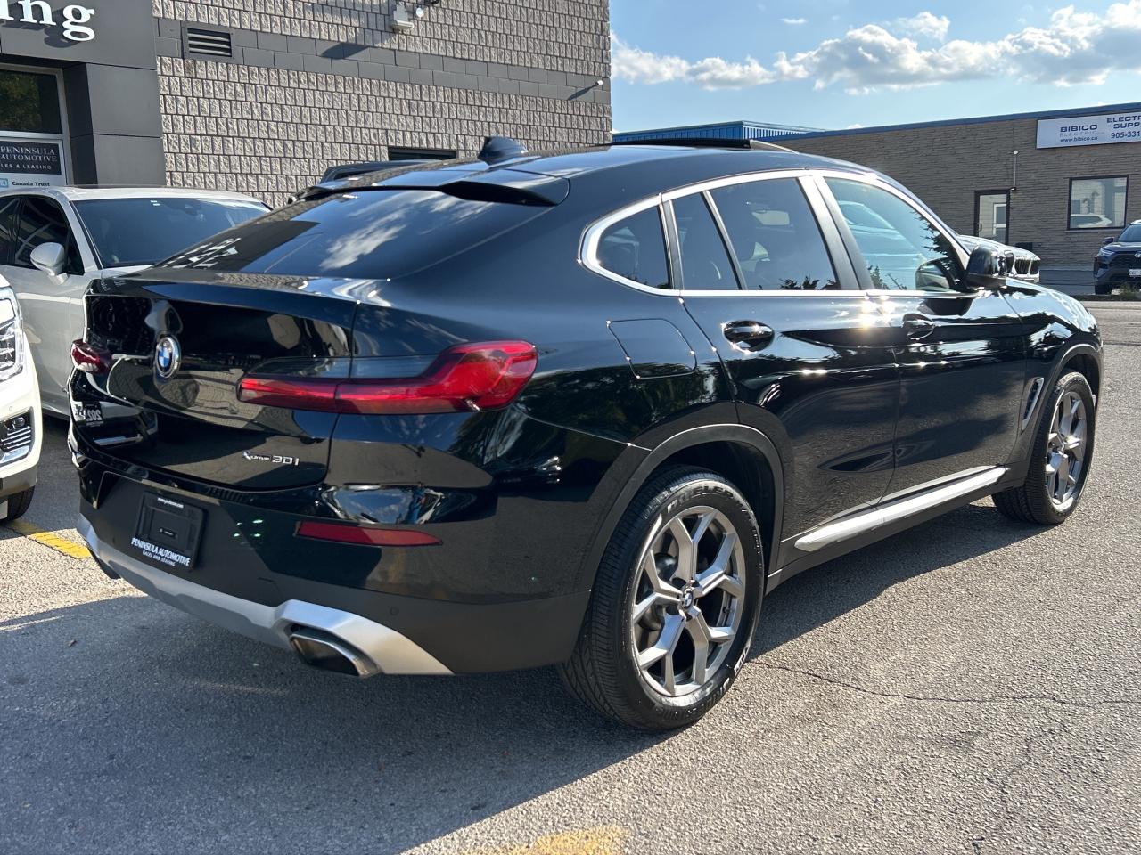 2025 BMW X4 HEADS UP DISPLAY,PANOROOF,CARPLAY,AMBIENT LIGHTING Photo