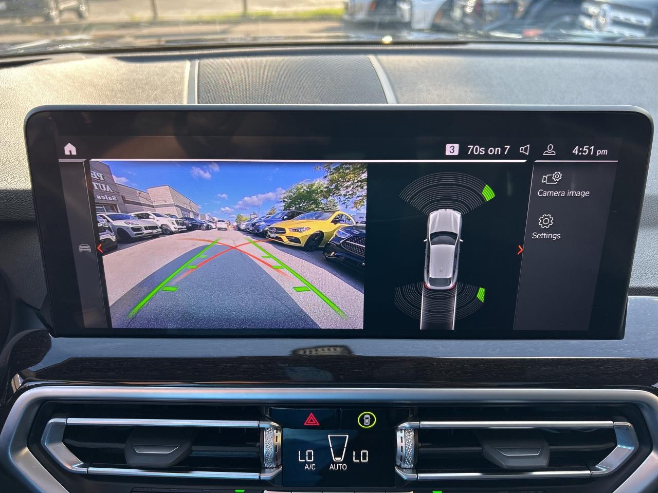 2025 BMW X4 HEADS UP DISPLAY,PANOROOF,CARPLAY,AMBIENT LIGHTING Photo