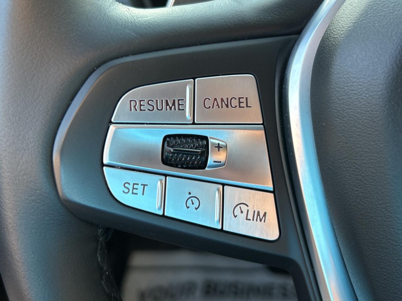 2025 BMW X4 HEADS UP DISPLAY,PANOROOF,CARPLAY,AMBIENT LIGHTING Photo