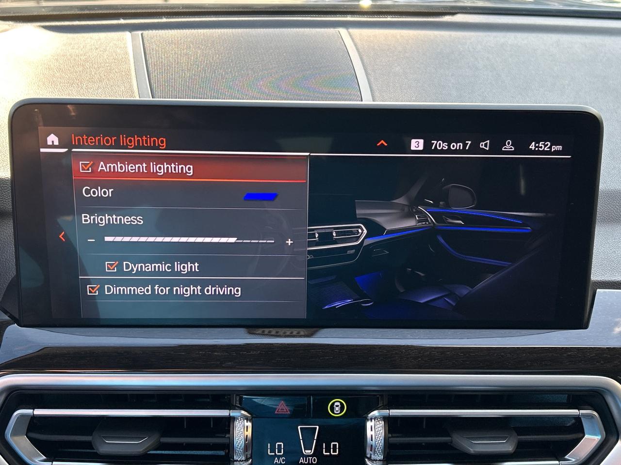 2025 BMW X4 HEADS UP DISPLAY,PANOROOF,CARPLAY,AMBIENT LIGHTING Photo