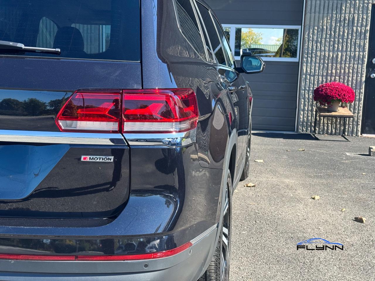 2021 Volkswagen Atlas V6 EXECLINE 4MOTION One Owner Photo